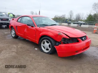 2004 Ford Mustang Standard z VIN 1FAFP40684F238897, wystawiony jako IAAI lot #42020163 z przebiegiem 156 836 mil mil oraz . Historia ofert i sprzedaży dostępna na DreamBid. Obrazek 1.