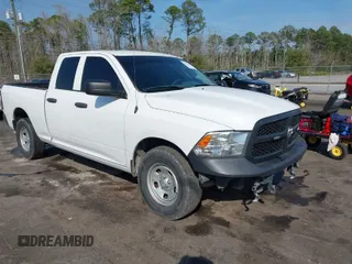2018 Ram 1500 Tradesman с VIN 1C6RR6FG6JS347673, выставлен на аукционе IAAI как лот 41692169 с пробегом 121 631 миль миль и . История ставок и продаж доступна на DreamBid. Изображение 1.