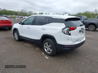 2018 GMC Terrain SLE z VIN 3GKALTEV6JL355782, wystawiony jako IAAI lot #42180344 z przebiegiem 109 364 mil mil oraz . Historia ofert i sprzedaży dostępna na DreamBid. Obrazek 3.