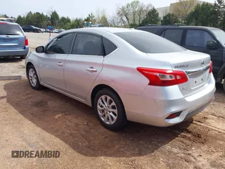 2019 Nissan Sentra SV z VIN 3N1AB7AP2KY296928, wystawiony jako IAAI lot #41923708 z przebiegiem 70 853 mil mil oraz . Historia ofert i sprzedaży dostępna na DreamBid. Obrazek 3.