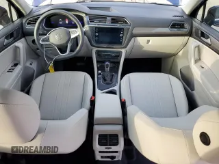 2024 Volkswagen Tiguan SE with VIN 3VVNB7AX1RM062426, listed as a Copart auction lot 43279425 with 10,654 mi miles and Salvage title. Bid and sale history available at DreamBid. Image 8.