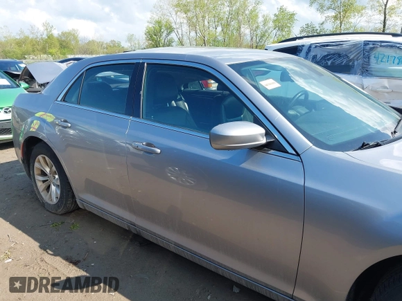 2016 Chrysler 300 Anniversary Edition with VIN 2C3CCAAG4GH238255, listed as a IAAI auction lot 42163236 with 253,452 mi miles and . Bid and sale history available at DreamBid. Image 13.