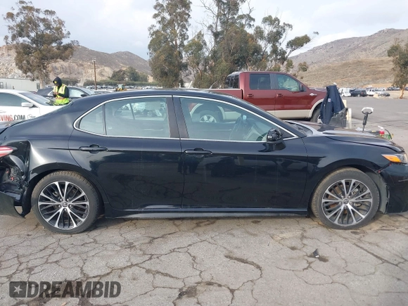 2020 Toyota Camry SE with VIN 4T1G11AKXLU373153, listed as a IAAI auction lot 40631251 with 53,500 mi miles. Bid and sale history available at carsss.com. Image 14.