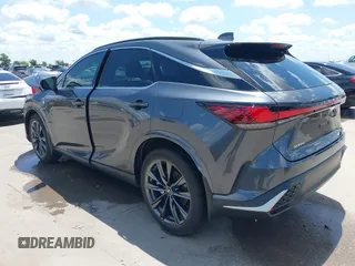 2024 Lexus RX 350 z VIN 2T2BAMCA7RC056226, wystawiony jako IAAI lot #42351779 z przebiegiem 12 317 mil mil oraz . Historia ofert i sprzedaży dostępna na DreamBid. Obrazek 3.