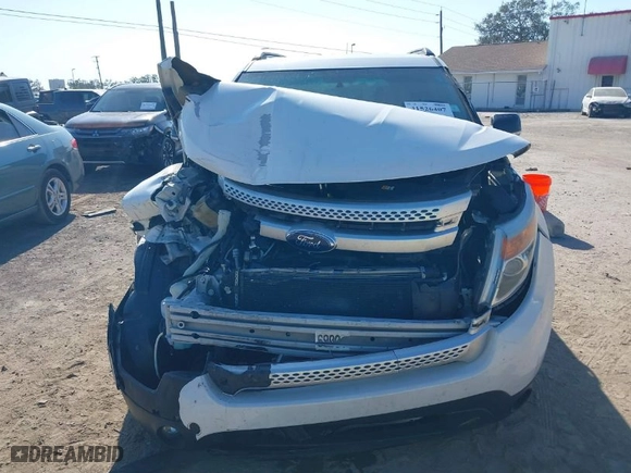 2014 Ford Explorer XLT with VIN 1FM5K7D86EGB07556, listed as a IAAI auction lot 41526407 with NaN miles. Bid and sale history available at carsss.com. Image 12.