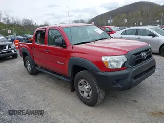 2014 Toyota Tacoma PreRunner with VIN 5TFJX4GN4EX027595, listed as a IAAI auction lot 41952323 with 112,991 mi miles and . Bid and sale history available at DreamBid. Image 1.