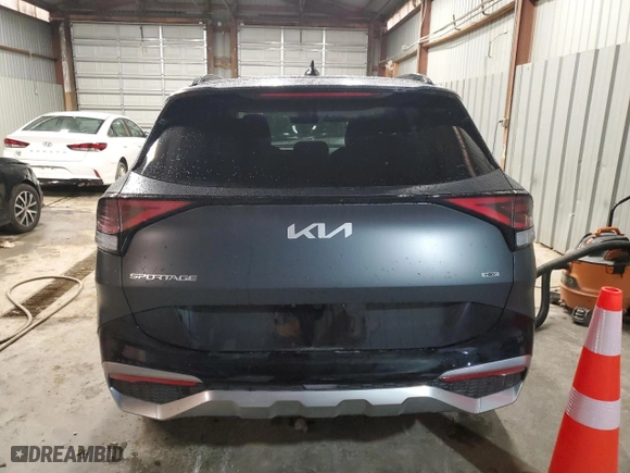 2024 Kia Sportage Hybrid SX-Prestige with VIN KNDPXCDG3R7163846, listed as a Copart auction lot 80942754 with 8,380 mi miles and Salvage Title. Bid and sale history available at carsss.com. Image 6.