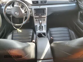 2013 Volkswagen CC Lux with VIN WVWRP7AN5DE525411, listed as a Copart auction lot 77148844 with 117,652 mi miles and Salvage Title. Bid and sale history available at carsss.com. Image 8.