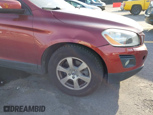 2010 Volvo XC60 3.2L with VIN YV4982DL7A2080402, listed as a IAAI auction lot 41900276 with 253,183 mi miles. Bid and sale history available at carsss.com. Image 14.