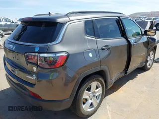 2022 Jeep Compass Latitude с VIN 3C4NJCBB5NT106599, выставлен на аукционе IAAI как лот 42111402 с пробегом 68 910 миль миль и . История ставок и продаж доступна на DreamBid. Изображение 4.