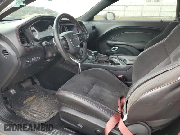 2023 Dodge Challenger R/T Scat Pack z VIN 2C3CDZFJ8PH562938, wystawiony jako Copart lot #49404085 z przebiegiem 11 466 mil mil oraz Szkoda całkowita • Salvage title. Historia ofert i sprzedaży dostępna na DreamBid. Obrazek 7.