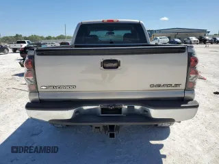 2005 Chevrolet Silverado 1500 Z71 z VIN 1GCEK19Z55Z211222, wystawiony jako Copart lot #49906305 z przebiegiem 245 263 mil mil oraz Czysty tytuł • Clean title. Historia ofert i sprzedaży dostępna na DreamBid. Obrazek 6.