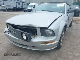 2008 Ford Mustang GT Deluxe with VIN 1ZVHT85H185173853, listed as a IAAI auction lot 42649826 with 176,484 mi miles and . Bid and sale history available at DreamBid. Image 6.