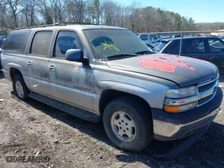 2002 Chevrolet Suburban LS with VIN 3GNEC16Z72G291904, listed as a IAAI auction lot 41831851 with 999,999 mi miles. Bid and sale history available at carsss.com. Image 1.
