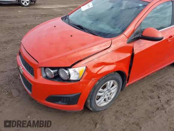 2013 Chevrolet Sonic LT with VIN 1G1JC6SB2D4179193, listed as a IAAI auction lot 41764370 with 201,073 mi miles. Bid and sale history available at carsss.com. Image 6.