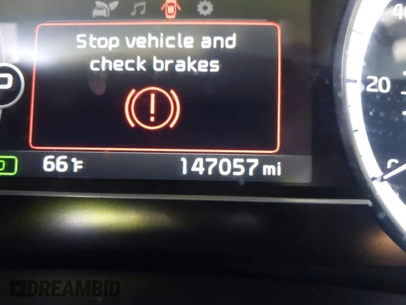 2017 Kia Niro FE with VIN KNDCB3LC2H5085064, listed as a IAAI auction lot 41532004 with 147,057 mi miles. Bid and sale history available at carsss.com. Image 7.