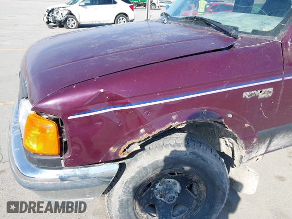 1994 Ford Ranger Splash with VIN 1FTCR15X3RPC11809, listed as a IAAI auction lot 41878268 with 252,657 mi miles. Bid and sale history available at carsss.com. Image 6.