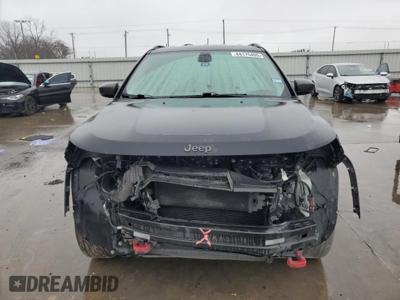 2018 Jeep Compass Trailhawk with VIN 3C4NJDDB6JT456305, listed as a Copart auction lot 44175405 with 124,636 mi miles and Salvage Title. Bid and sale history available at carsss.com. Image 5.