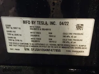 2022 Tesla Model S Plaid with VIN 5YJSA1E64NF477855, listed as a IAAI auction lot 41470591 with 1 mi miles. Bid and sale history available at carsss.com. Image 9.