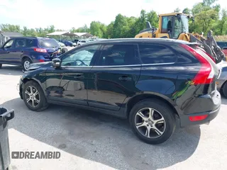 2013 Volvo XC60 T6 с VIN YV4902DZXD2445302, выставлен на аукционе IAAI как лот 42145755 с пробегом 115 547 миль миль и . История ставок и продаж доступна на DreamBid. Изображение 15.