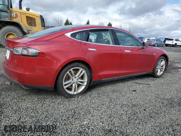 2013 Tesla Model S with VIN 5YJSA1CN9DFP19743, listed as a Copart auction lot 49555255 with 0 mi miles and Salvage Title. Bid and sale history available at carsss.com. Image 3.