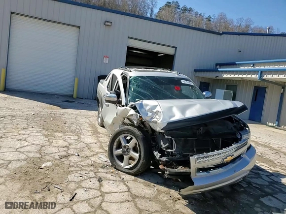 2011 Chevrolet Avalanche LT with VIN 3GNTKFE36BG110909, listed as a Copart auction lot 46783925 with 0 mi miles and Salvage Title. Bid and sale history available at carsss.com. Image 10.
