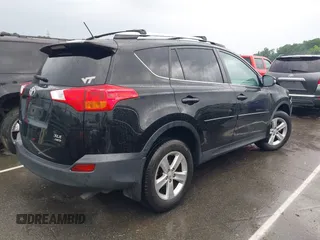 2013 Toyota RAV4 XLE z VIN 2T3RFREV0DW079010, wystawiony jako IAAI lot #42263158 z przebiegiem 96 936 mil mil oraz . Historia ofert i sprzedaży dostępna na DreamBid. Obrazek 4.