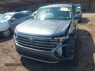 2024 Volkswagen Atlas SE with VIN 1V2HR2CA8RC535094, listed as a IAAI auction lot 42261647 with 36,505 mi miles and . Bid and sale history available at DreamBid. Image 11.