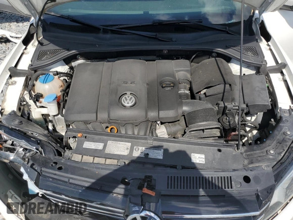 2012 Volkswagen Passat SE с VIN 1VWBP7A35CC027135, выставлен на аукционе Copart как лот 57532105 с пробегом 96 833 миль миль и Списание • Salvage title. История ставок и продаж доступна на DreamBid. Изображение 11.