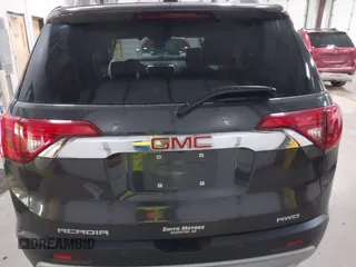 2019 GMC Acadia SLT z VIN 1GKKNULS7KZ157722, wystawiony jako IAAI lot #42057189 z przebiegiem 78 697 mil mil oraz . Historia ofert i sprzedaży dostępna na DreamBid. Obrazek 16.