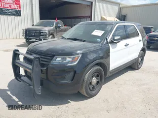 2018 Ford Police Interceptor Utility с VIN 1FM5K8AT1JGB19090, выставлен на аукционе IAAI как лот 42413195 с пробегом 118 313 миль миль и . История ставок и продаж доступна на DreamBid. Изображение 2.