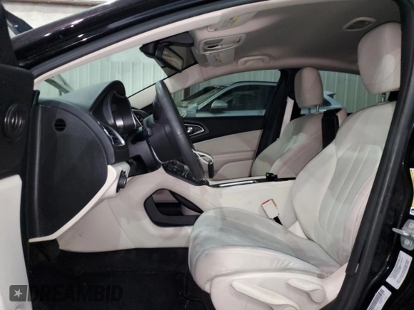 2015 Chrysler 200 Limited with VIN 1C3CCCAB6FN622737, listed as a Copart auction lot 87757005 with 87,732 mi miles and Non Repairable. Bid and sale history available at carsss.com. Image 7.