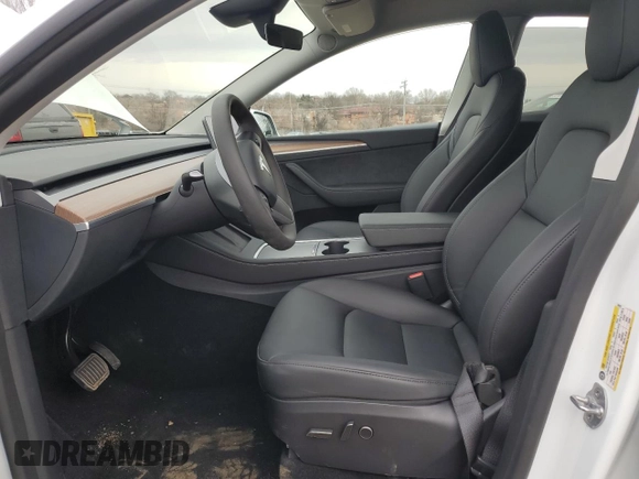 2025 Tesla Model Y Long Range with VIN 7SAYGDED1SF248427, listed as a Copart auction lot 43988825 with 1,891 mi miles and Salvage Title. Bid and sale history available at DreamBid. Image 7.