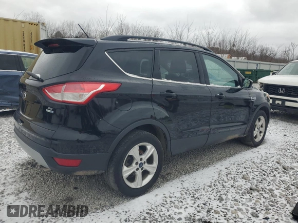 2016 Ford Escape SE with VIN 1FMCU9GX6GUB63100, listed as a Copart auction lot 47989985 with 124,667 mi miles and Clean Title. Bid and sale history available at DreamBid. Image 3.