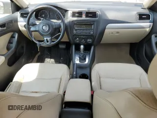 2013 Volkswagen Jetta SE with VIN 3VWDX7AJ4DM257210, listed as a Copart auction lot 61043365 with 85,166 mi miles and Salvage title. Bid and sale history available at DreamBid. Image 8.