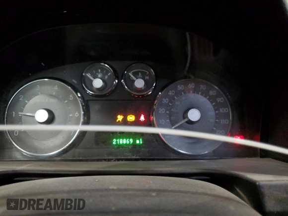 2007 Mercury Milan Premier with VIN 3MEHM08117R605643, listed as a Copart auction lot 57292535 with 218,869 mi miles and Salvage title. Bid and sale history available at DreamBid. Image 9.
