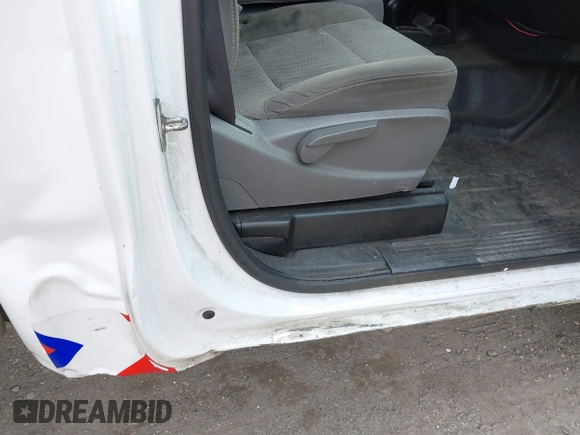2017 Chevrolet Silverado 3500HD with VIN 1GC0KYEG4HZ401007, listed as a IAAI auction lot 41629647 with 210,431 mi miles and . Bid and sale history available at DreamBid. Image 19.