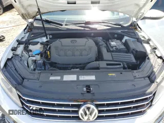 2018 Volkswagen Passat S z VIN 1VWAA7A34JC046737, wystawiony jako Copart lot #54478135 z przebiegiem 70 530 mil mil oraz Nie do naprawy • Non repairable. Historia ofert i sprzedaży dostępna na DreamBid. Obrazek 11.