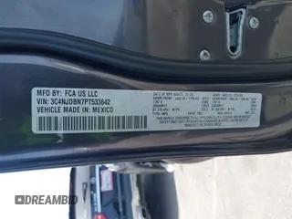 2023 Jeep Compass Latitude z VIN 3C4NJDBN7PT533642, wystawiony jako IAAI lot #42473847 z przebiegiem 34 589 mil mil oraz . Historia ofert i sprzedaży dostępna na DreamBid. Obrazek 9.
