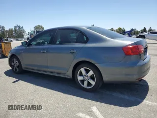 2012 Volkswagen Jetta SE z VIN 3VWDP7AJ2CM128574, wystawiony jako Copart lot #56896795 z przebiegiem 117 329 mil mil oraz Szkoda całkowita • Salvage title. Historia ofert i sprzedaży dostępna na DreamBid. Obrazek 2.