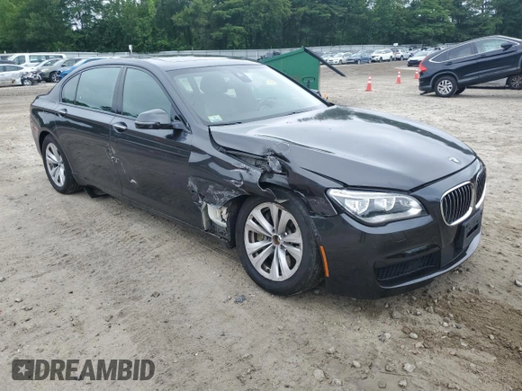 2015 BMW 7 Series 750Li xDrive with VIN WBAYF8C58FD655495, listed as a Copart auction lot 61584405 with 105,249 mi miles and Clean title. Bid and sale history available at DreamBid. Image 4.