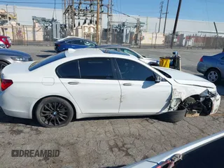 2014 BMW 7 Series 750i с VIN WBAYA8C58ED228444, выставлен на аукционе IAAI как лот 41665037 с пробегом 165 663 миль миль и . История ставок и продаж доступна на DreamBid. Изображение 13.
