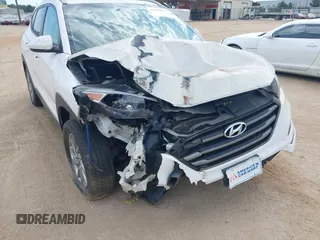 2016 Hyundai Tucson SE z VIN KM8J3CA43GU092864, wystawiony jako IAAI lot #40366787 z przebiegiem 126 462 mil mil oraz . Historia ofert i sprzedaży dostępna na DreamBid. Obrazek 6.