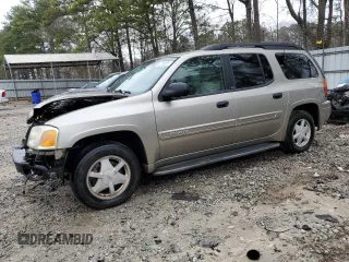 2003 GMC Envoy XL SLE with VIN 1GKES16S736149445, listed as a Copart auction lot 45736855 with 270,841 mi miles and Salvage Title. Bid and sale history available at carsss.com. Image 1.