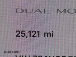 2023 Tesla Model Y Long Range z VIN 7SAYGDEE6PA061228, wystawiony jako IAAI lot #41371547 z przebiegiem 25 121 mil mil oraz . Historia ofert i sprzedaży dostępna na DreamBid. Obrazek 15.