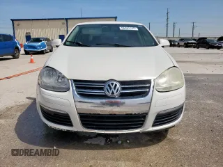 2010 Volkswagen Jetta Wolfsburg Edition with VIN 3VWRA7AJ0AM156555, listed as a Copart auction lot 56982155 with 72,054 mi miles and Salvage title. Bid and sale history available at DreamBid. Image 5.
