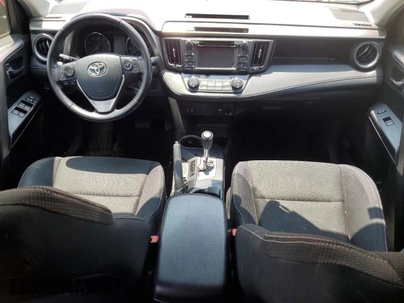 2016 Toyota RAV4 XLE z VIN JTMRFREV9GJ089196, wystawiony jako Copart lot #59886465 z przebiegiem Nie podano mil oraz Szkoda całkowita • Salvage title. Historia ofert i sprzedaży dostępna na DreamBid. Obrazek 8.