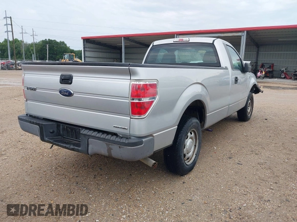2013 Ford F-150 XL z VIN 1FTMF1CM1DKF27849, wystawiony jako IAAI lot #42308542 z przebiegiem 74 352 mil mil oraz . Historia ofert i sprzedaży dostępna na DreamBid. Obrazek 4.