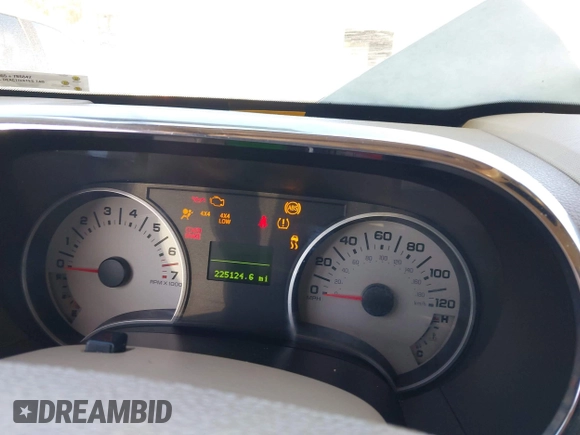 2007 Ford Explorer Eddie Bauer z VIN 1FMEU74E87UA98220, wystawiony jako IAAI lot #42138420 z przebiegiem 225 124 mil mil oraz . Historia ofert i sprzedaży dostępna na DreamBid. Obrazek 7.