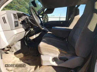 2001 Ford F-250 XL with VIN 1FTNX21L31EA53026, listed as a Copart auction lot 75316914 with 288,919 mi miles and Salvage title. Bid and sale history available at DreamBid. Image 7.